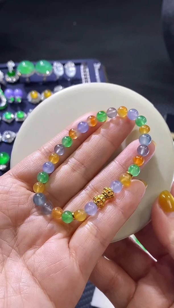 【闪购商品】翡翠挂件未镶嵌手串