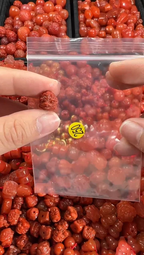 【闪购商品】南红玛瑙颈饰未镶嵌1
