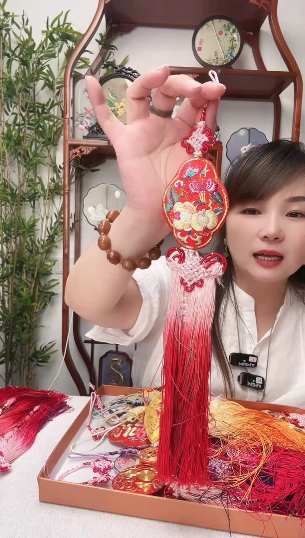 刺绣吊坠流苏双面绣花