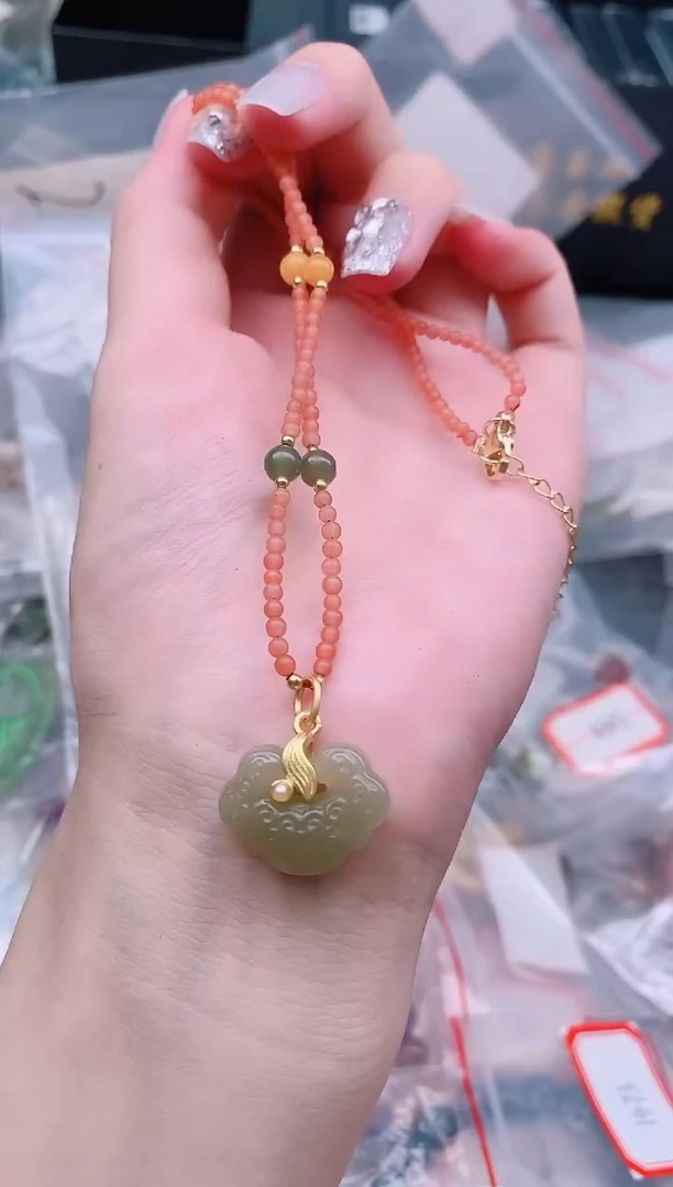 【闪购商品】南红玛瑙未镶嵌颈饰多样性发拍一发一