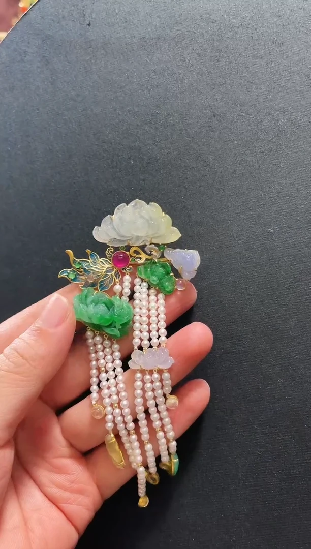 【闪购商品】翡翠吊坠(不含链)18K金镶嵌胸针支持48小时鉴赏