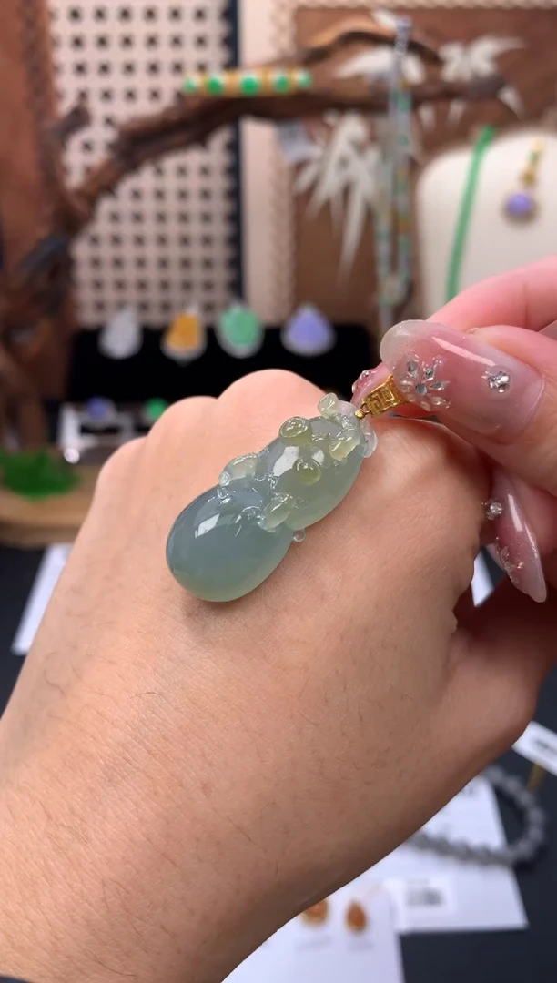 18K金镶嵌定制翡翠48小时鉴赏期 退货不扣服务费