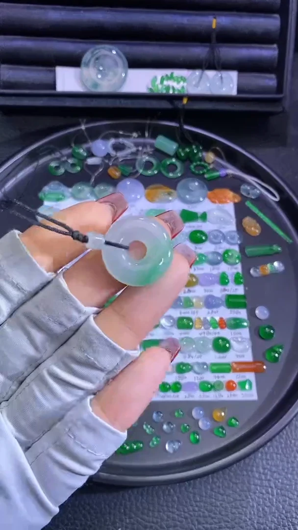 未镶嵌挂件翡翠甜甜圈