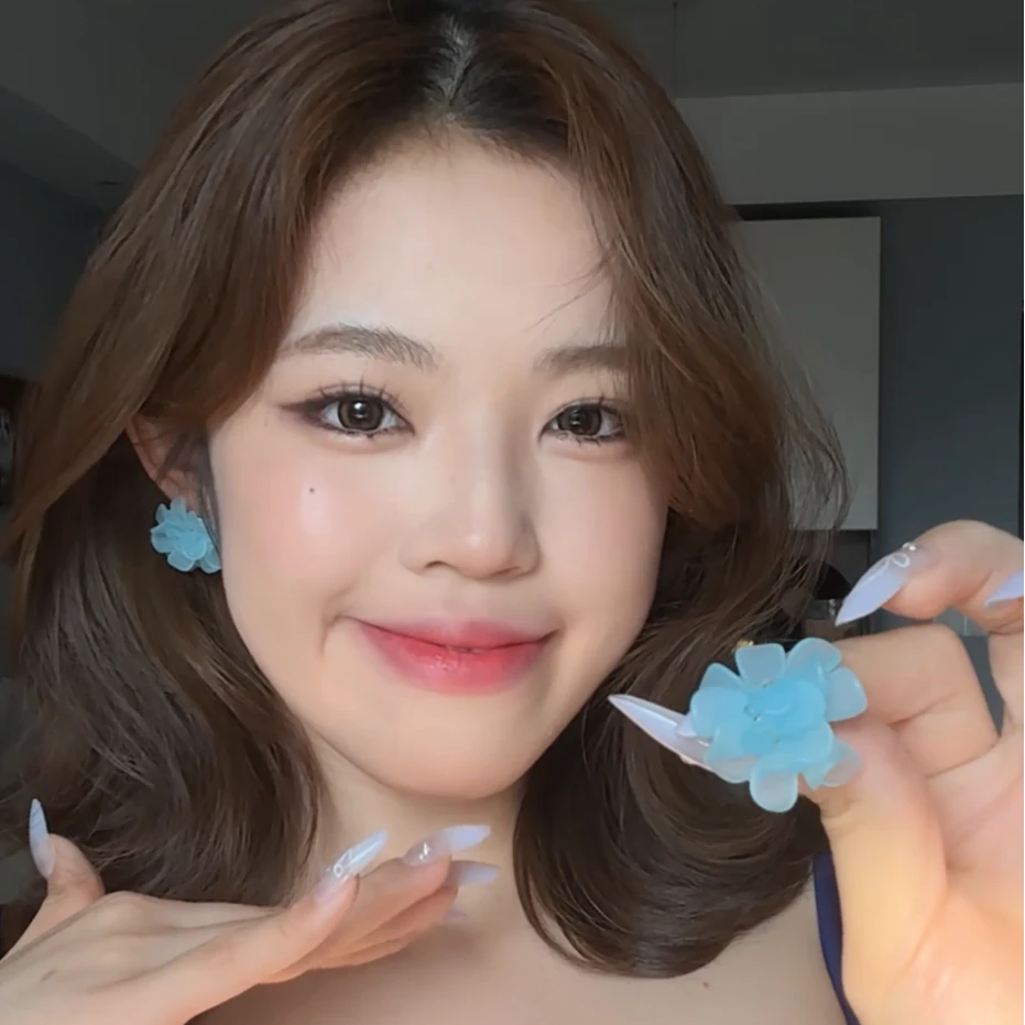 合金亚克力耳饰 小清新立体蓝色花朵耳钉春夏简约甜美温柔耳饰