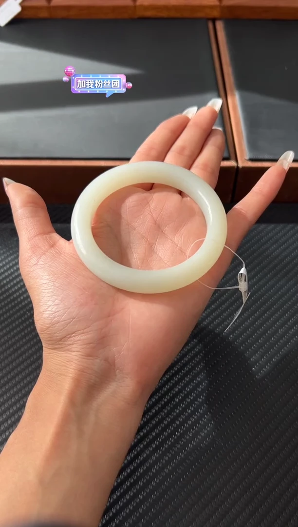 未镶嵌手镯和田玉且末金山微色差58M