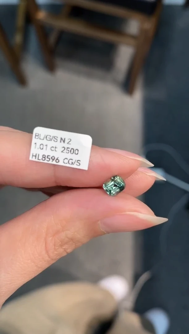 裸石蓝宝石1.01CT HL8596 CG/S