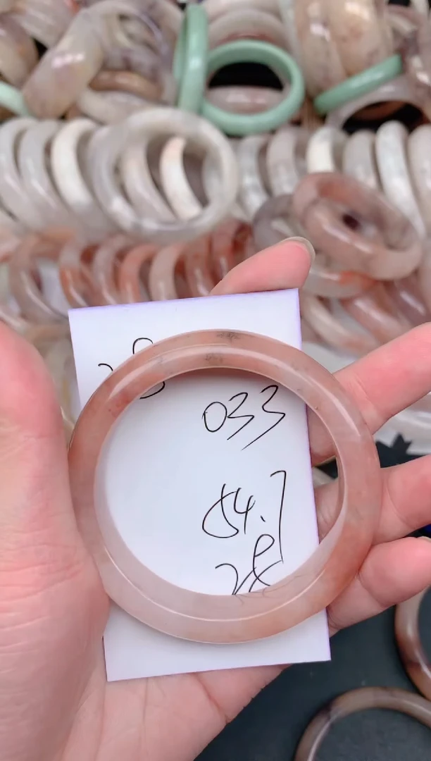 未镶嵌手镯石英质玉033