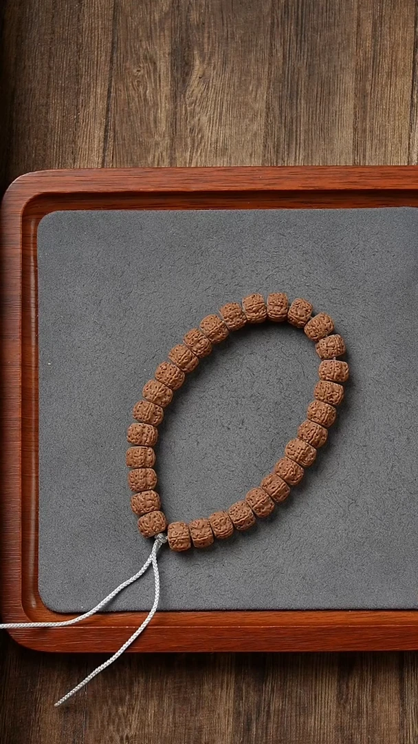 【闪购商品】金刚菩提吊坠藏切梅花