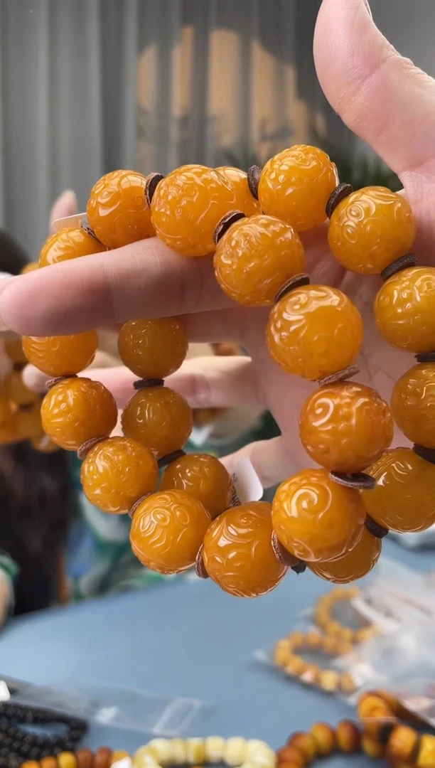 【闪购商品】未镶嵌蜜蜡珠宝奇石假一罚十，多样性发一件043.18