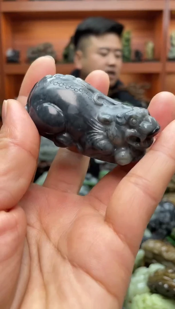 未镶嵌和田玉把件1