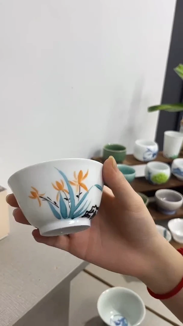 景德镇高温烧茶碗兰花