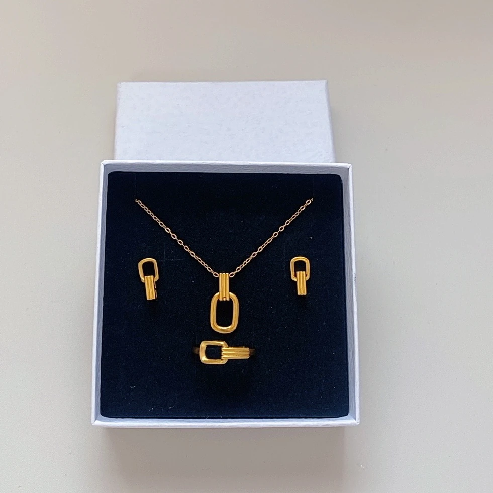 铜合金亚克力项链 三件套轻奢时尚百搭女士经典金色精致满钻简约