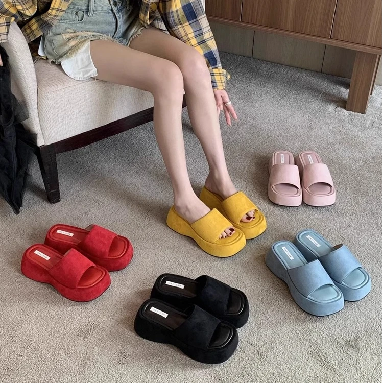 韩国网红外穿厚底凉拖鞋女夏2025新款百搭增高轻便沙滩一字凉拖鞋