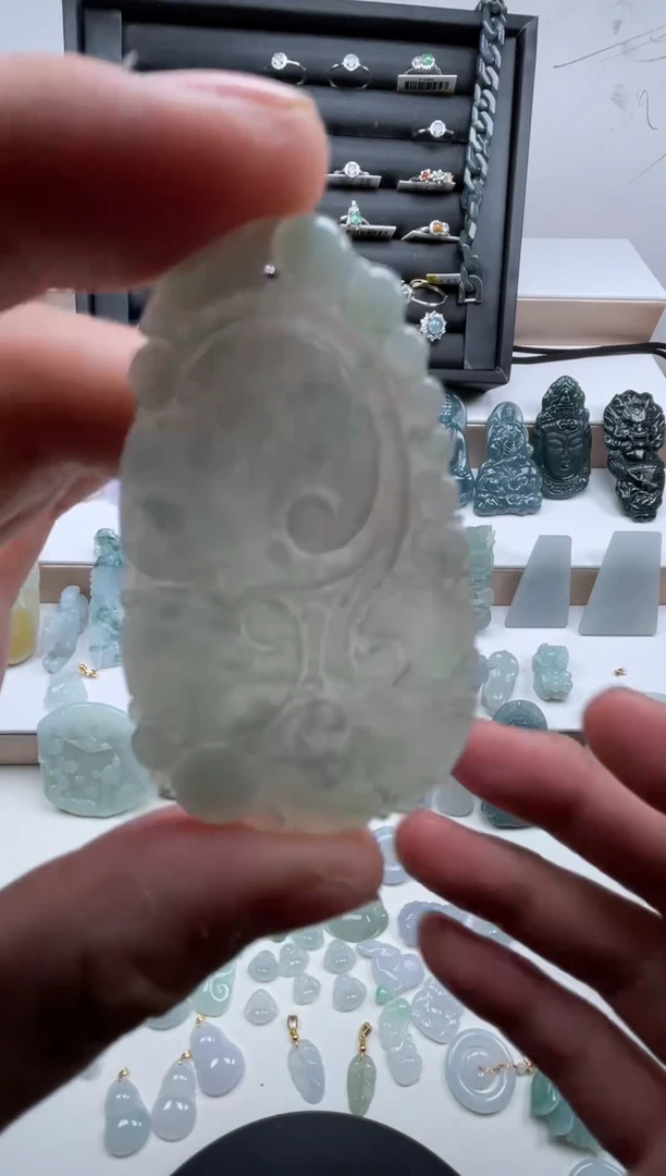 颈饰未镶嵌翡翠天然翡翠A货