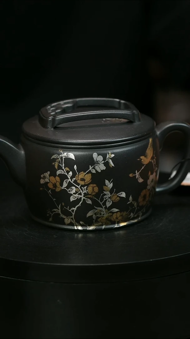 茶壶紫砂世****埃H1568邵建东君子兰描银汉瓦