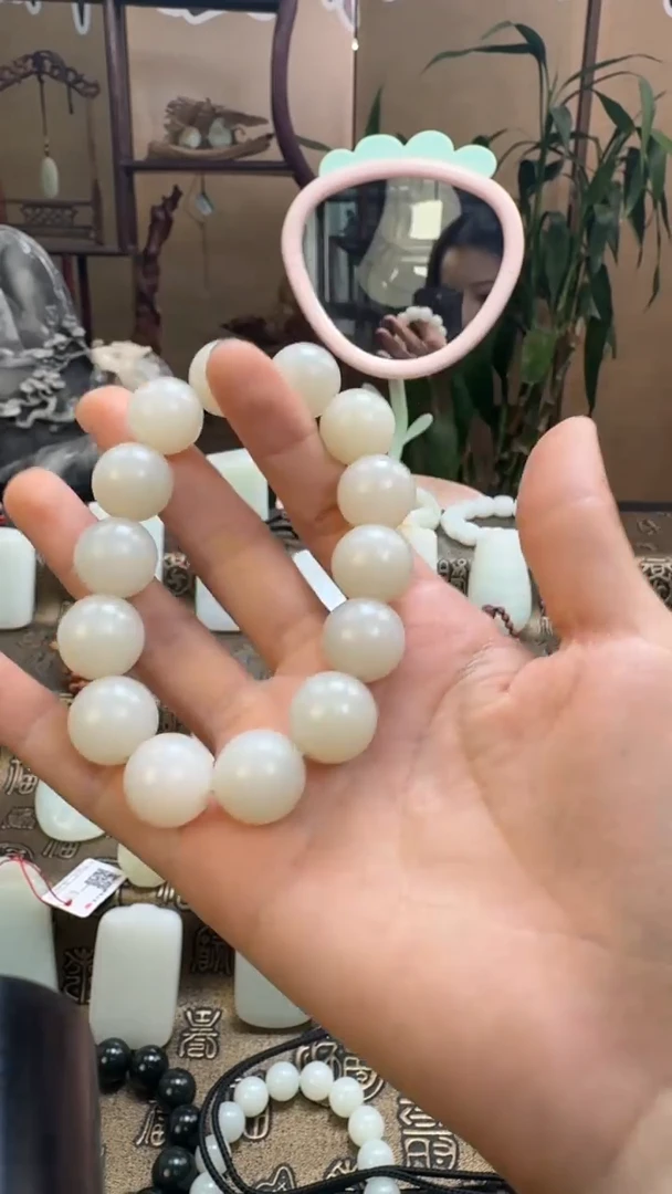 颈饰未镶嵌和田玉白玉手串