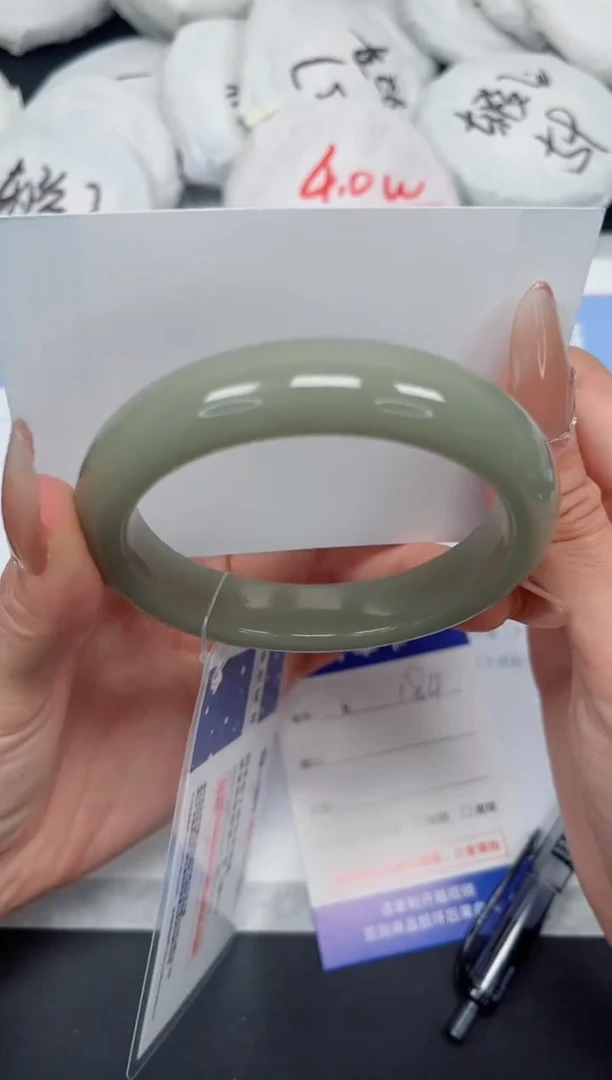 石英质玉手镯未镶嵌K183-58