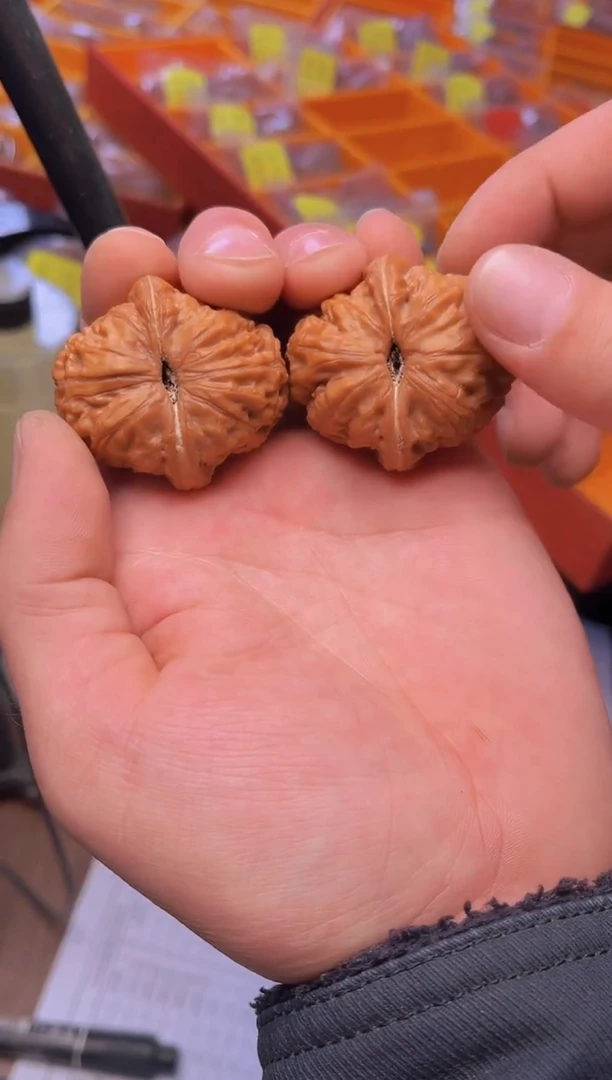 【闪购商品】文玩核桃把件44平谷元宝