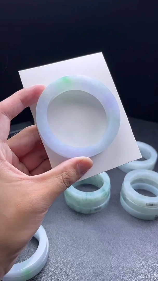 未镶嵌手镯定制翡翠c****?定制