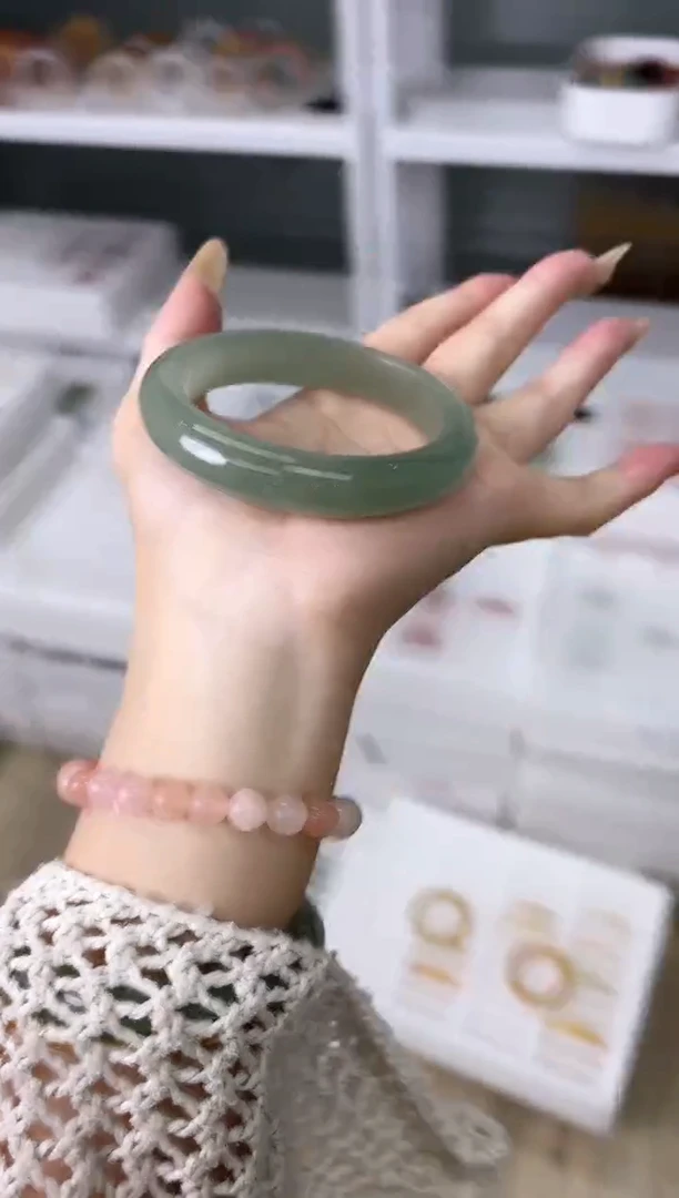 未镶嵌手镯石英质玉397-60D