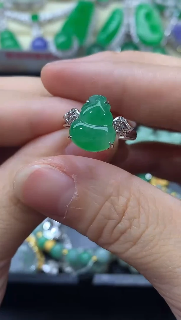 18K金镶嵌戒指翡翠528-中国好珍宝