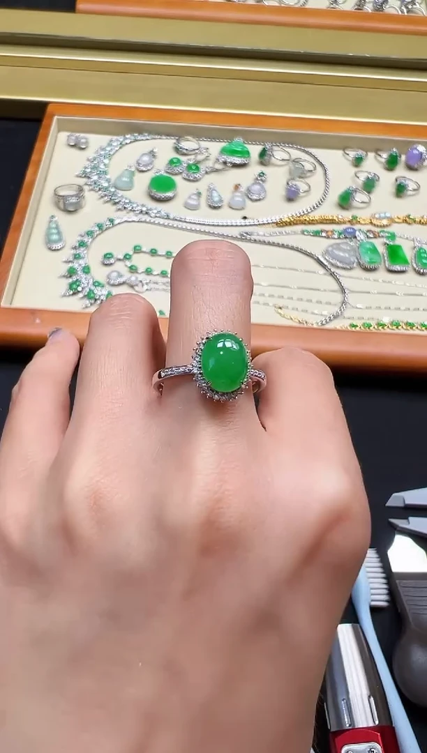 翡翠戒指18K金镶嵌LCC0714-21