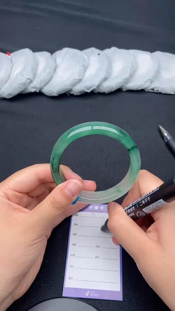 石英质玉（非洲翠）手镯未镶嵌非洲翠拍一发一37