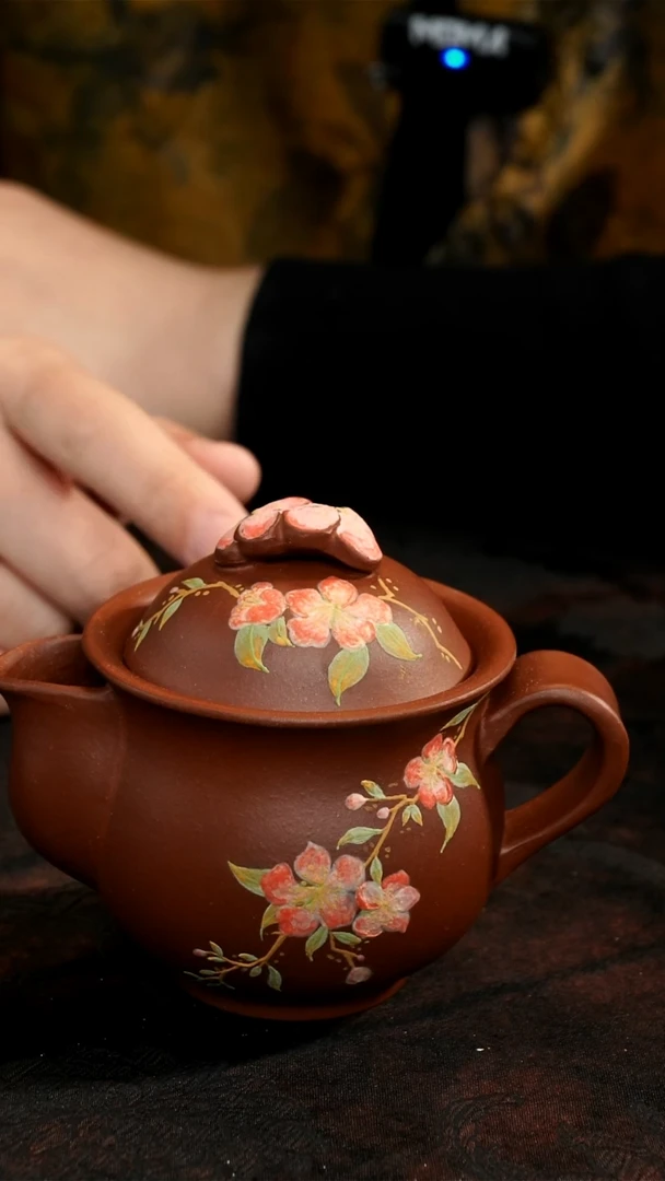 茶壶紫砂红皮龙桃花壶