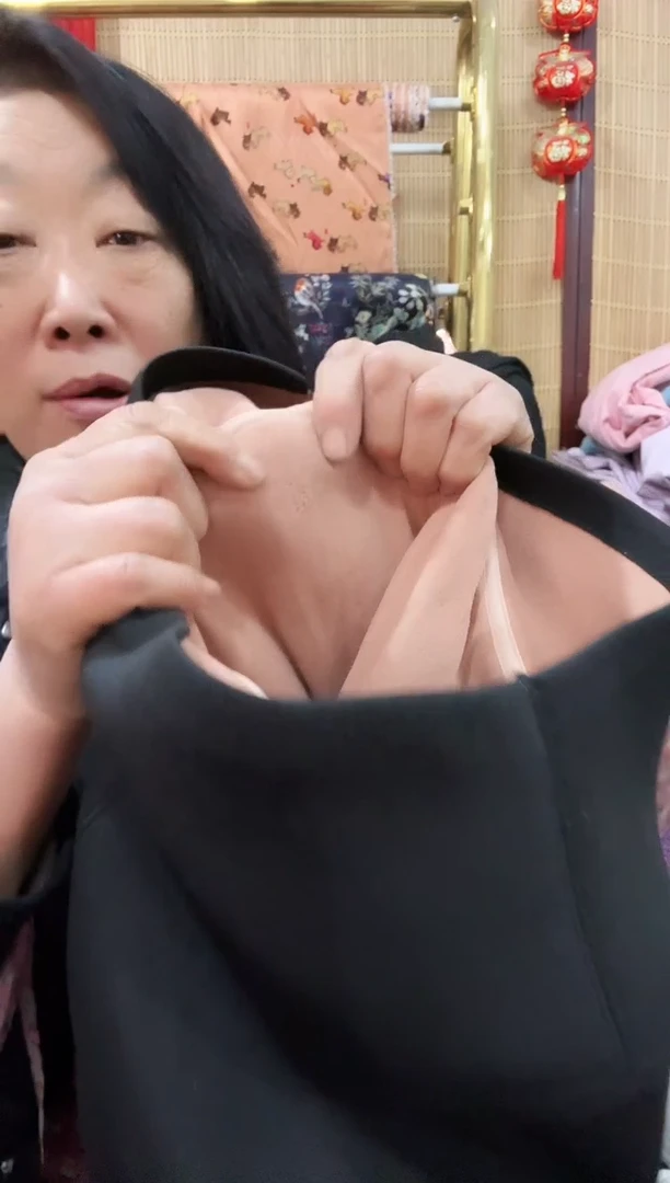 女士黑色芭比裤成品2XL码有克重残一条    784号