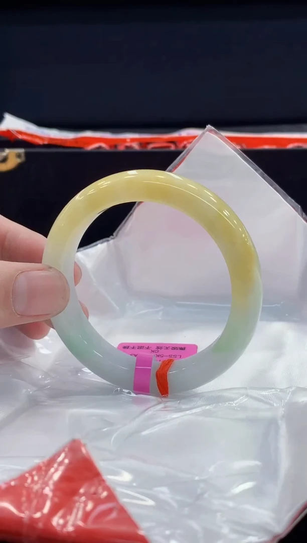 未镶嵌手镯翡翠翡翠手镯
