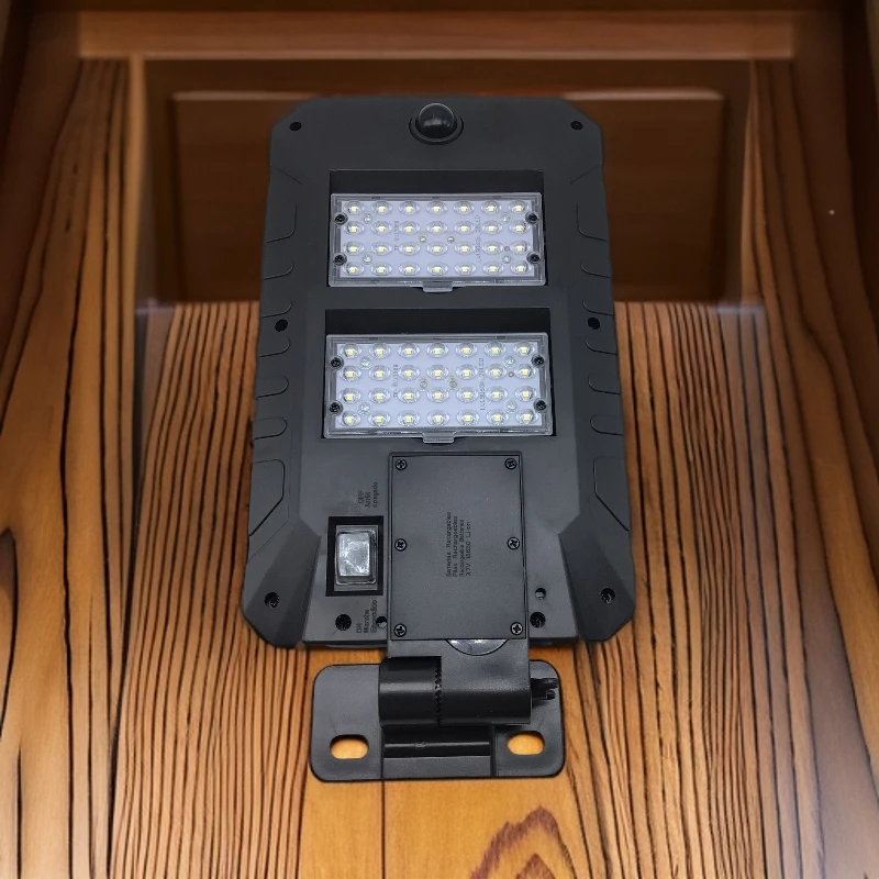 太阳能PIR感应一体化路灯