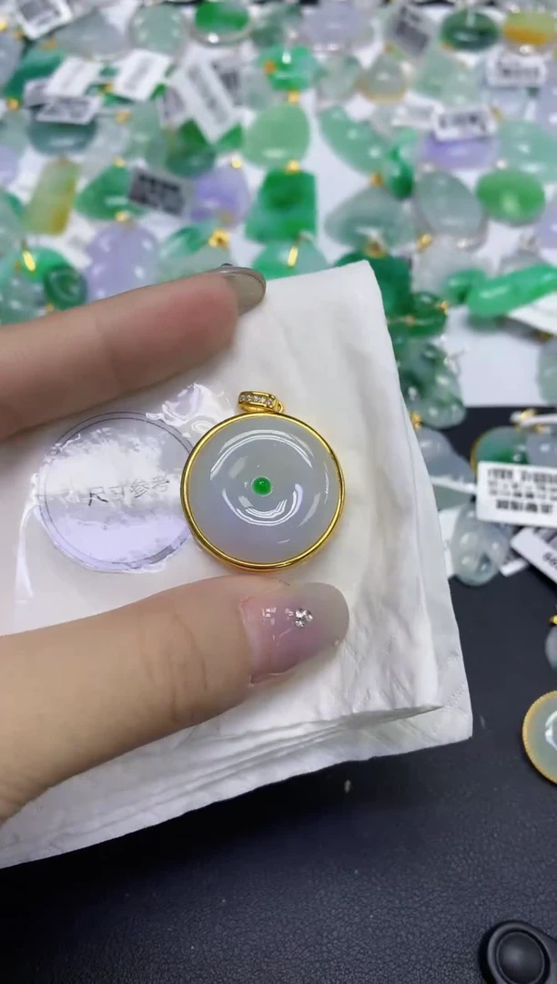 颈饰未镶嵌翡翠天然缅甸翡翠A货百元以上9元证书费自理