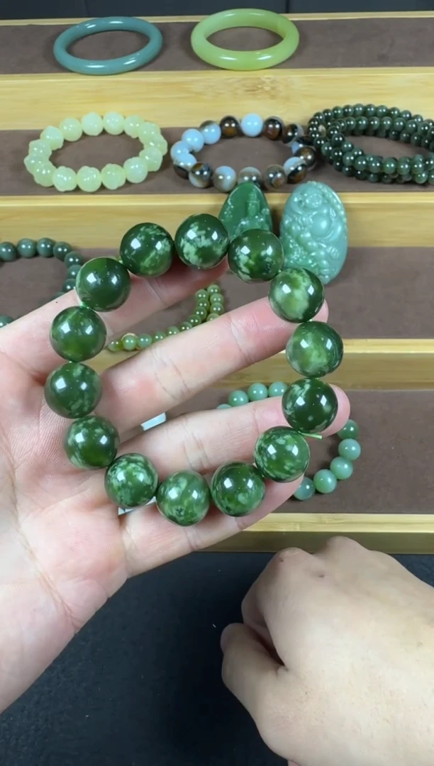 颈饰未镶嵌和田玉5