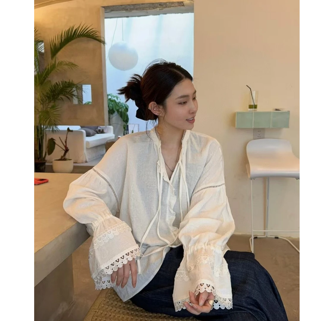 原创小众设计花边长袖蕾丝提花衬衫女白色防晒爆款慵懒感宽松上衣