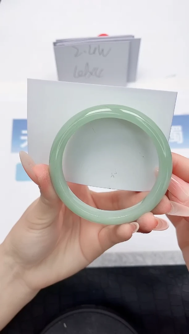 【闪购商品】石英质玉手镯未镶嵌L315-58.1