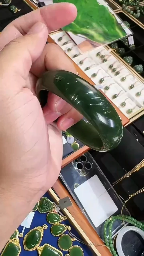 未镶嵌手镯和田玉多样性发一（55-60备注圈口，默认发60）HL37D01