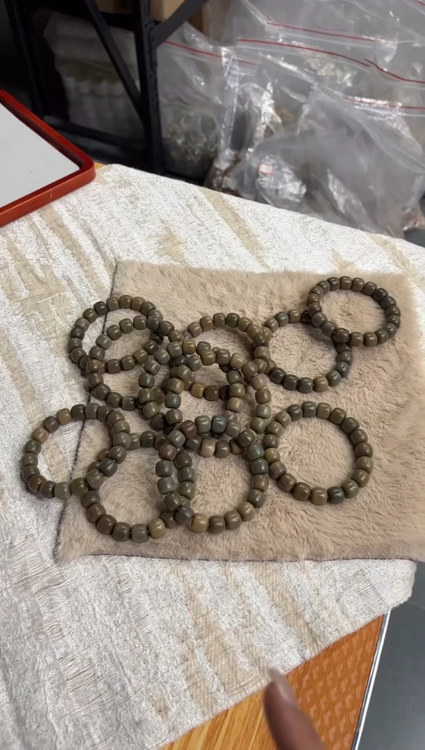 【闪购商品】菩提根/象牙果手串13风化纹有色差（102）