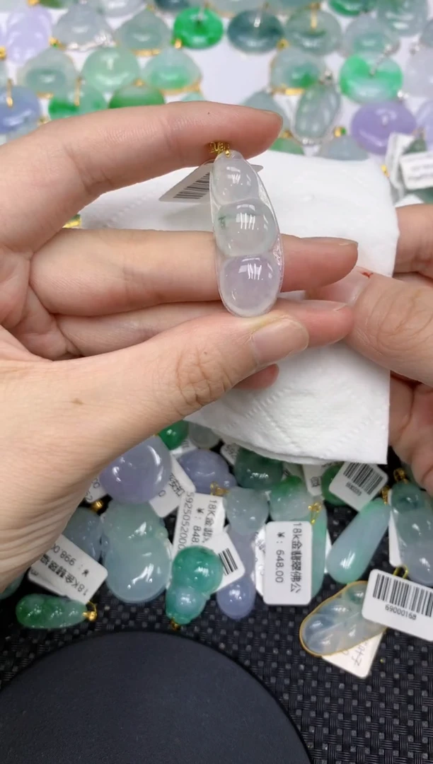 颈饰18K金镶嵌翡翠1111111