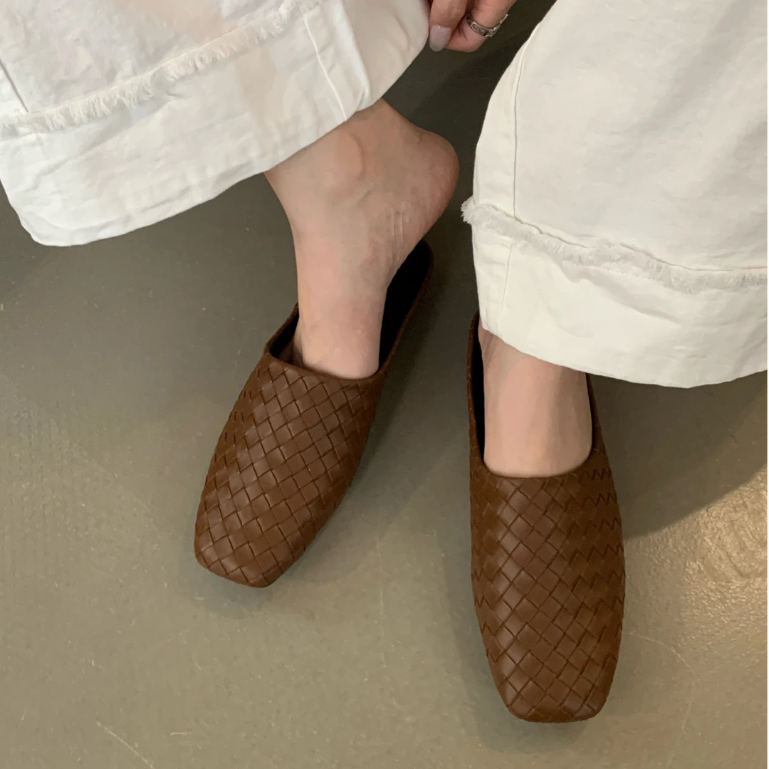 2025春夏新款复古方头编织纹包头半拖女韩版百搭软底平底穆勒拖鞋