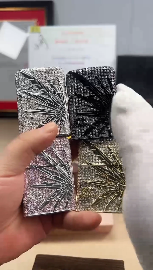 铜满钻黑羽之翼-镀黑夜光珐琅彩重甲（带编号/黑色羽翼礼盒礼袋）