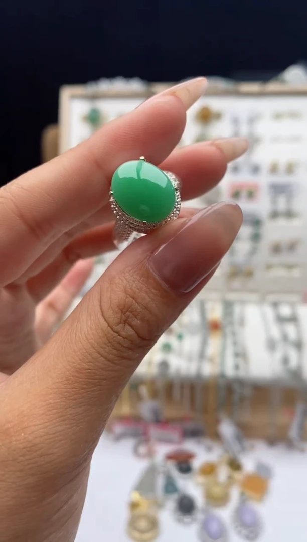 翡翠戒指银S925镶嵌天然A货翡翠