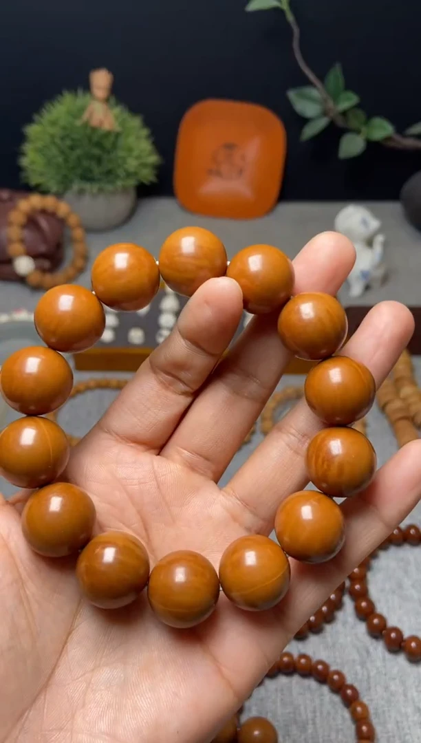 【闪购商品】猴头核桃吊坠大光珠18瑕