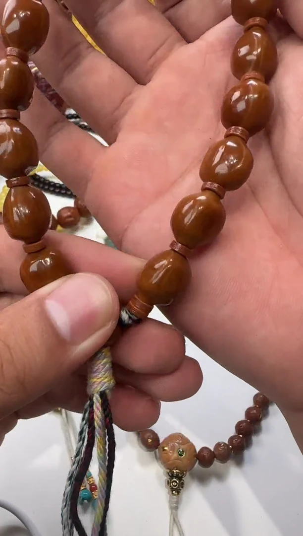手串桃核卡12的橄榄核