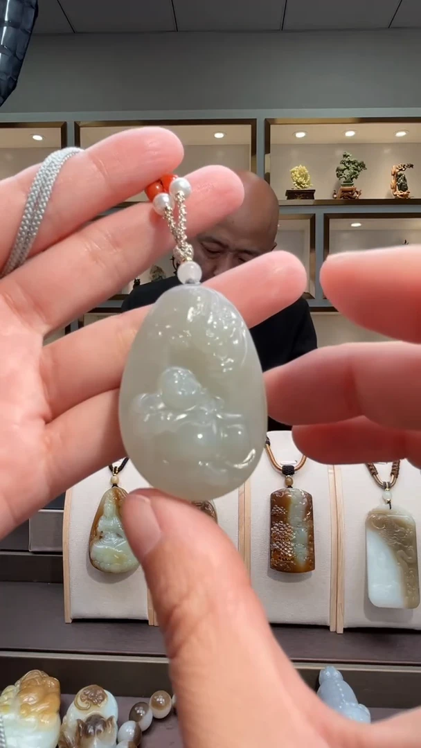 颈饰未镶嵌和田玉苏