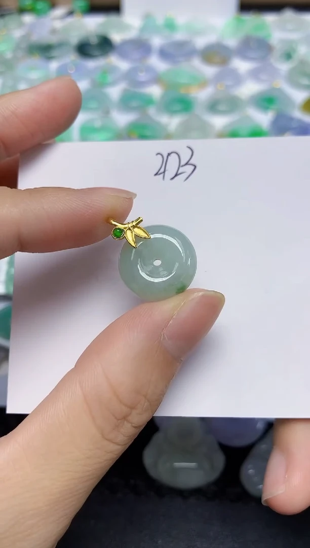 翡翠未镶嵌颈饰1111111111111