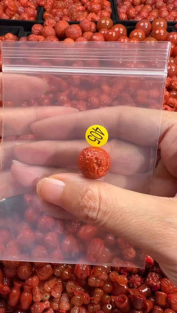 南红玛瑙未镶嵌颈饰1