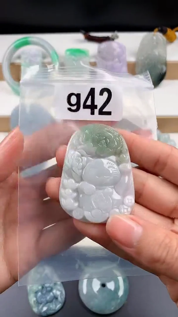 颈饰未镶嵌翡翠天然翡翠吊坠挂件