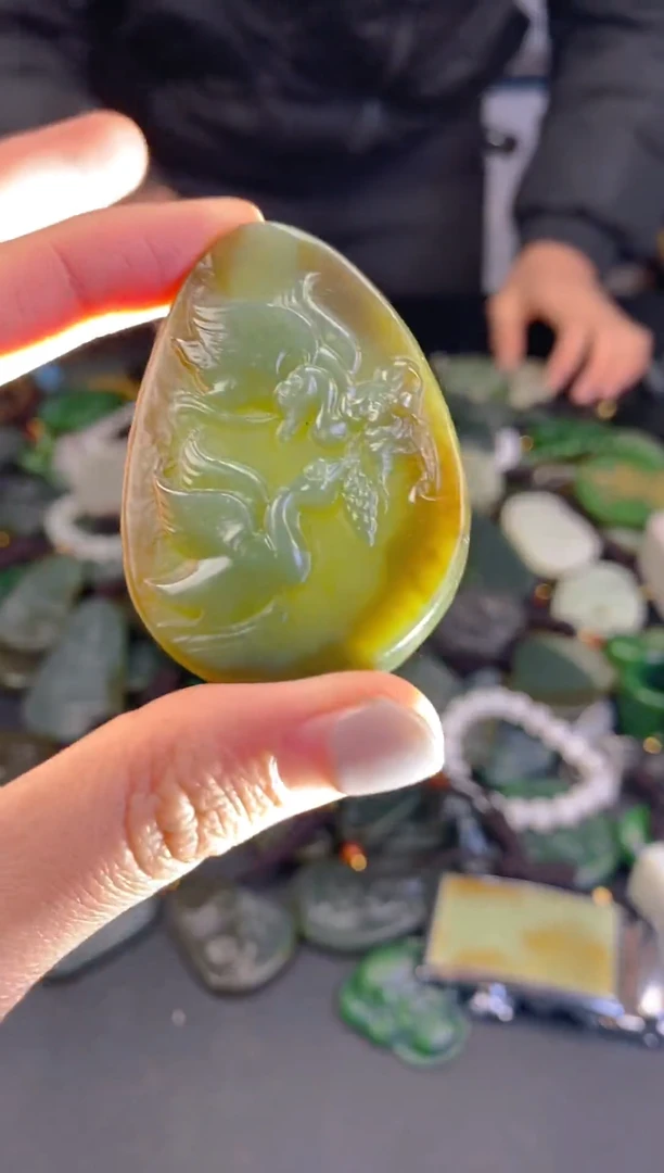 颈饰未镶嵌和田玉1