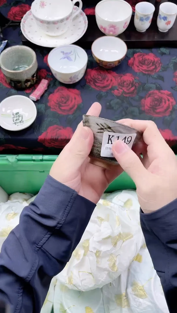瓷片姗****)                K149