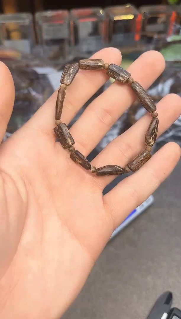 【闪购商品】沉香手串130号沉水达拉干软丝多样性发货1条